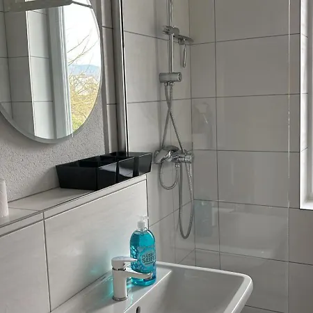 Apartmán Tannenhaus 3 Bedrooms - Monteurwohnung Bis 6 Personen - Waschmaschine - Internet Kassel